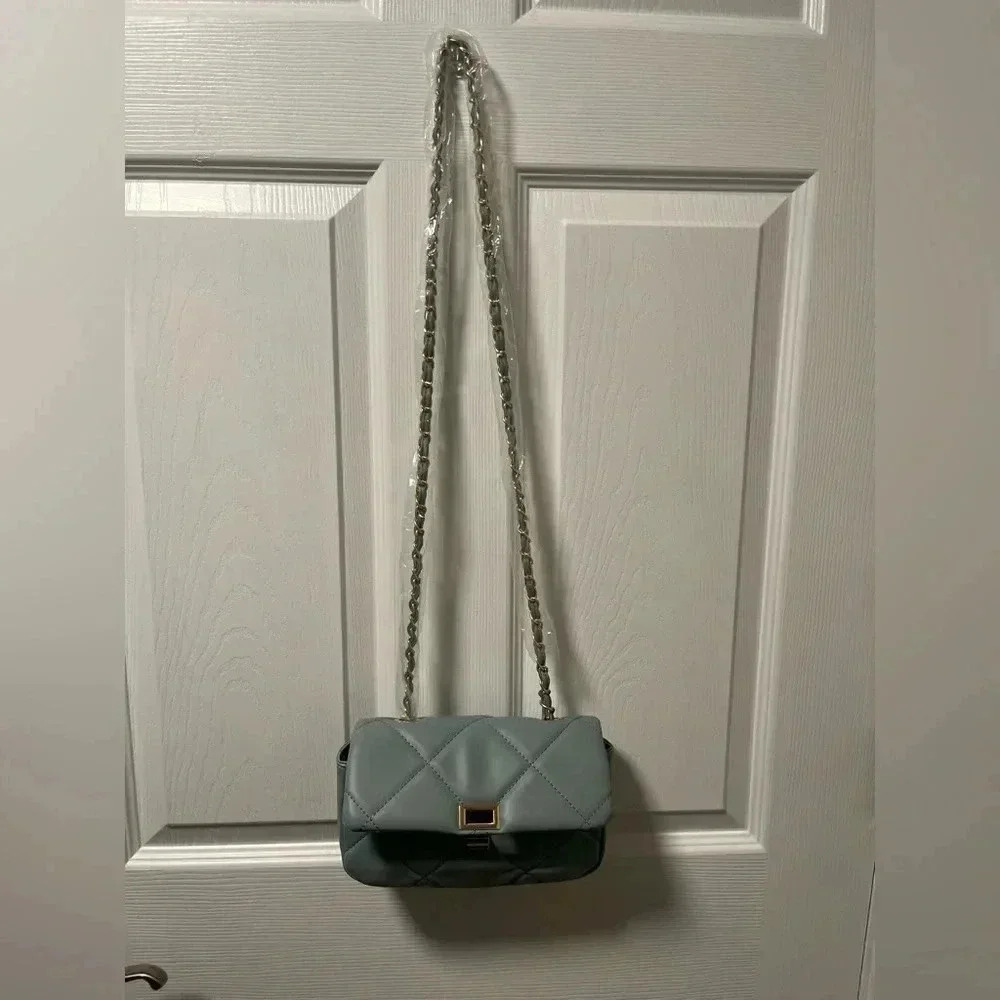 New Dusty Blue Rectangular Quilted Chain Strap Clasp Bag - Picture 6 of 8
